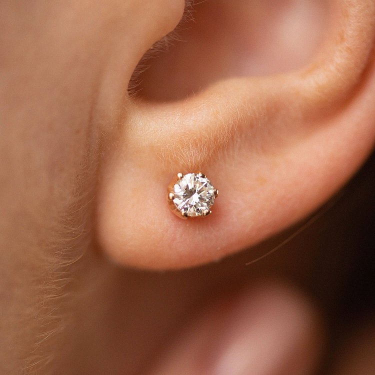 Золоті сережки-пусети з діамантами сб0398 від ювелірного магазину Онікс - 5