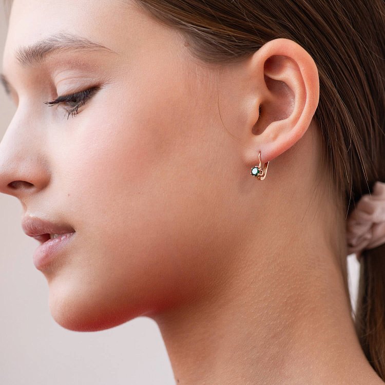 Дитячі золоті сережки з зеленими фіанітами с05762 від ювелірного магазину Онікс - 3