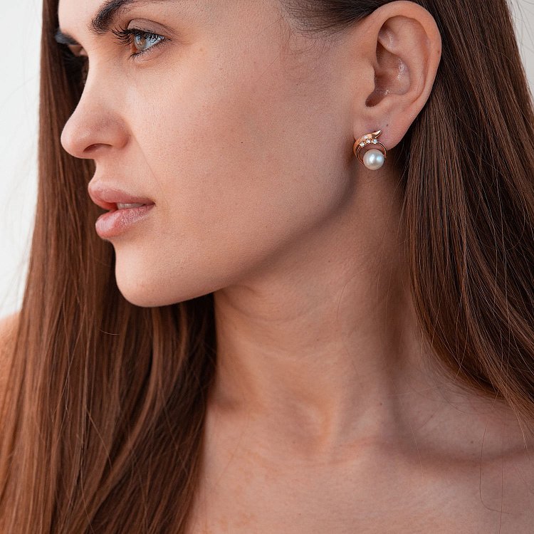 Золоті сережки з фіанітами і перлами с01636 від ювелірного магазину Онікс - 1