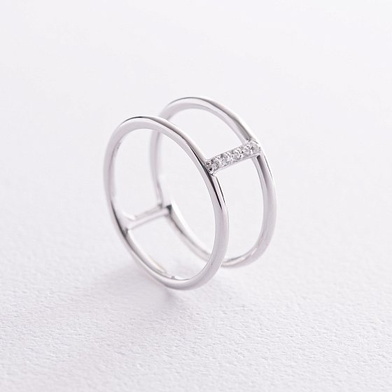 Серебряное кольцо с фианитами 901-01008