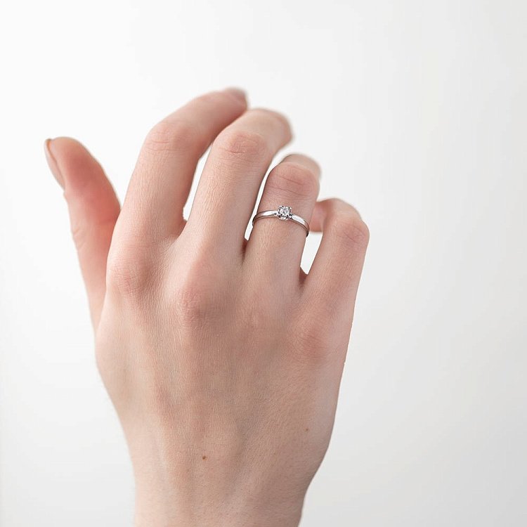 Золота заручальна каблучка "Серце" з діамантом р0692б від ювелірного магазину Онікс - 2