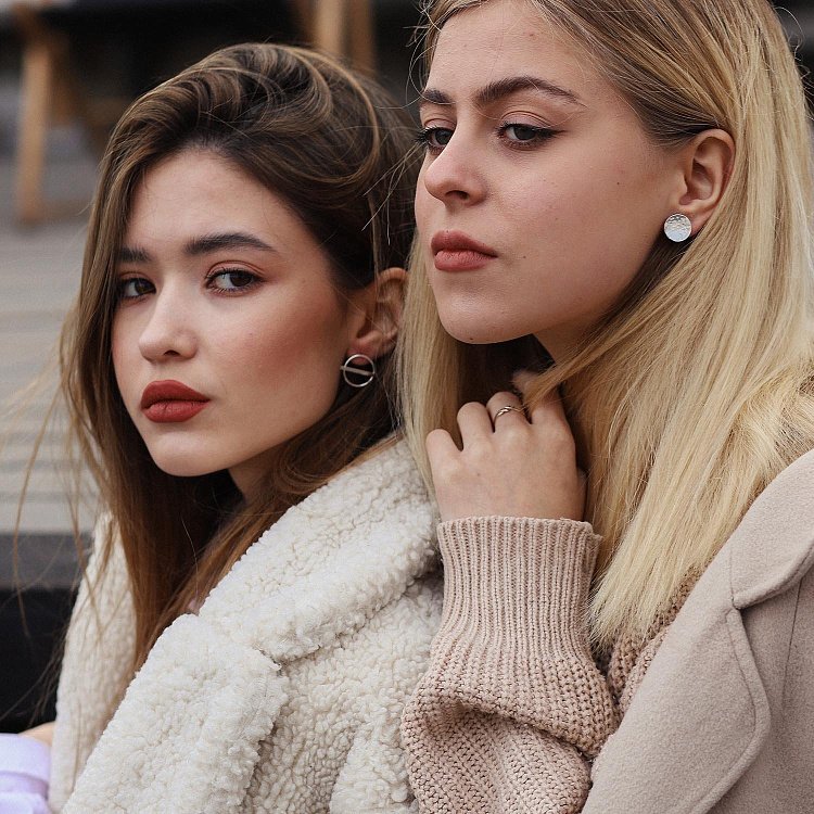 Срібні сережки-пусети "Сонячні зайчики" 122600 від ювелірного магазину Онікс - 5