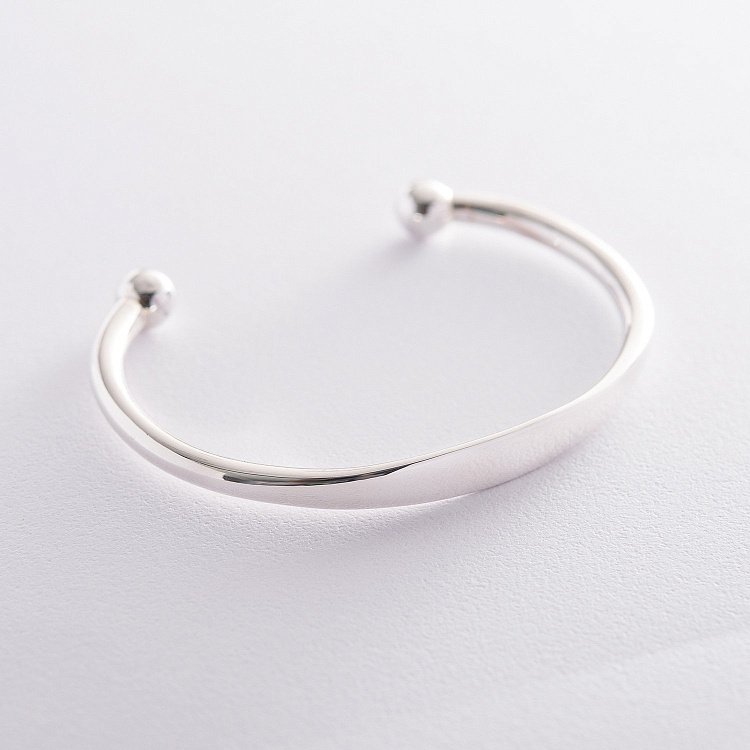 Серебряный жесткий браслет для гравировки 141395 от ювелирного магазина Оникс