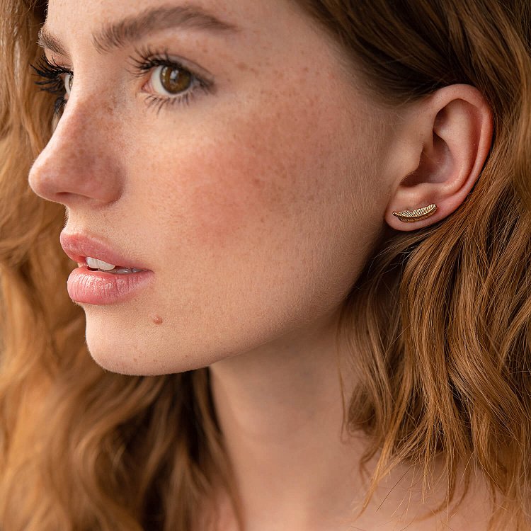 Золотые серьги - пусеты "Перышки" с07903 от ювелирного магазина Оникс - 1