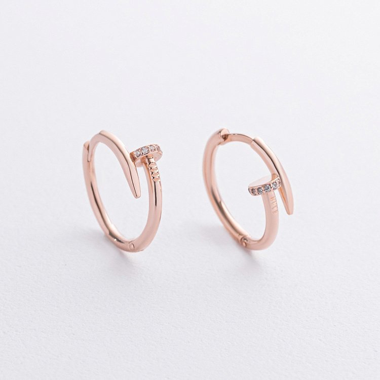 Сережки - кільця "Цвях" у червоному золоті (фіаніти) с09127 від ювелірного магазину Онікс