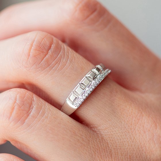 Серебряное кольцо с фианитами 112848 №4