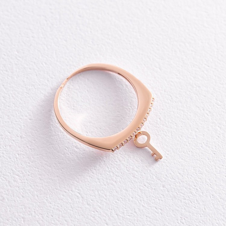 Золота каблучка "Ключик" з фіанітами к07006 від ювелірного магазину Онікс - 4