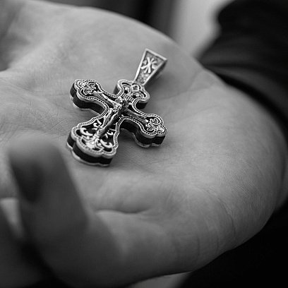 Срібний хрест "Розп'яття. Спаси і Збережи" з ебеновим деревом 851 №2