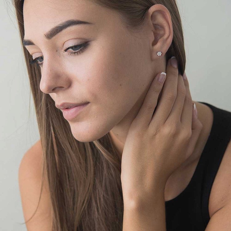 Золотые серьги-пусеты с бриллиантами с136 от ювелирного магазина Оникс - 3