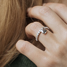 Серебряное кольцо "Сердечко" с фианитами 069810 от ювелирного магазина Оникс - 2