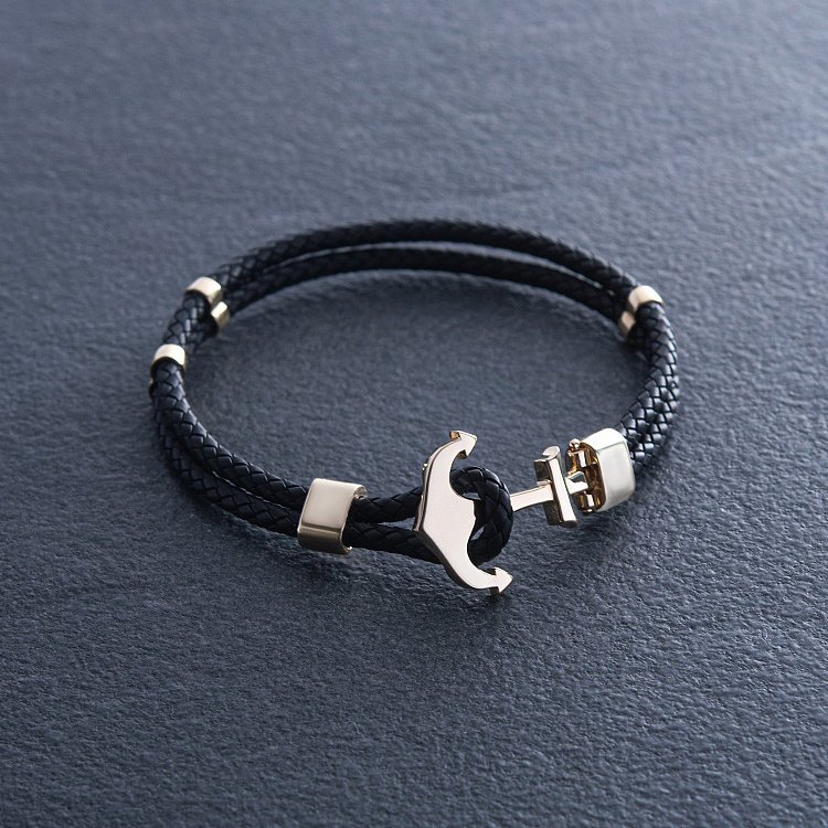 Шкіряний браслет "Якір" із золотою вставкою б02749 Шкіряний браслет "Якір" із золотою вставкою б02749 від ювелірного магазину Онікс