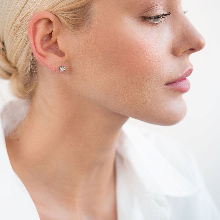 Сережки - пусети "Сердечка" в білому золоті (діаманти) 102-10013/2 від ювелірного магазину Онікс - 1