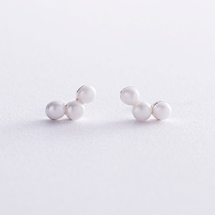 Серебряные серьги - пусеты "Джейн" с жемчугом 123233 от ювелирного магазина Оникс - 2