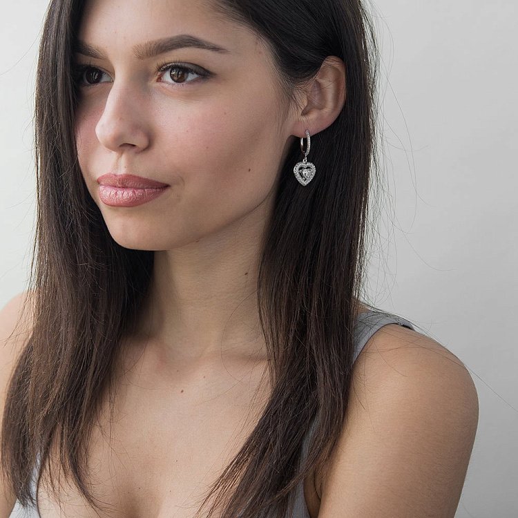 Золоті сережки "Серця" з діамантами Е009в від ювелірного магазину Онікс - 2