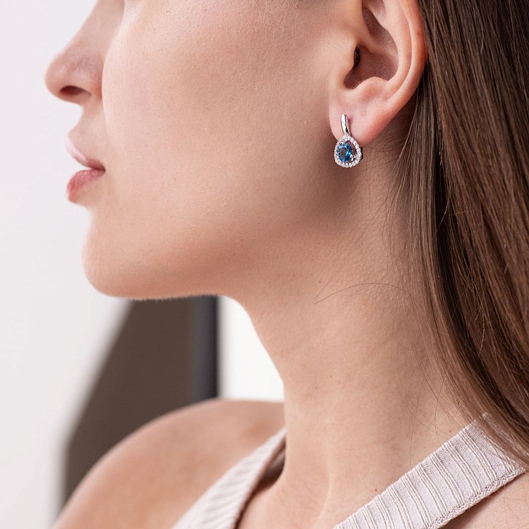 Серебряные серьги (фианиты, кварц) 2110/1р-QLB от ювелирного магазина Оникс - 1