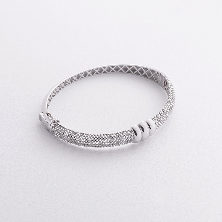 Жесткий браслет "Marie" в белом золоте б05607 от ювелирного магазина Оникс - 3