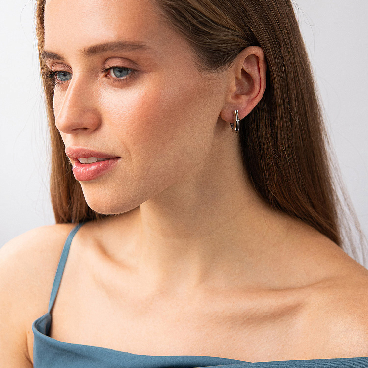 Серьги - кольца "Selesta" в белом золоте mini с09565 от ювелирного магазина Оникс - 1