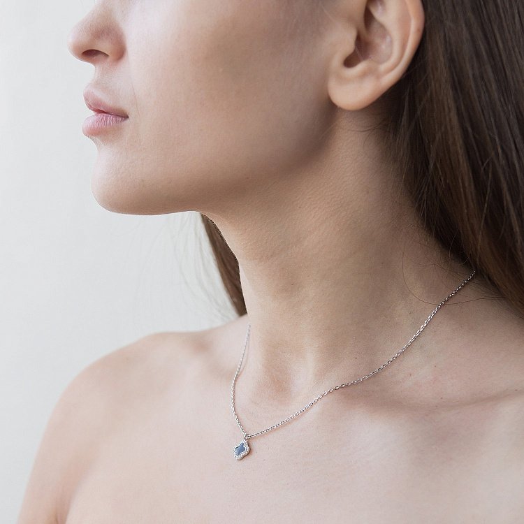 Серебряное колье "Клевер" 18918 от ювелирного магазина Оникс - 3