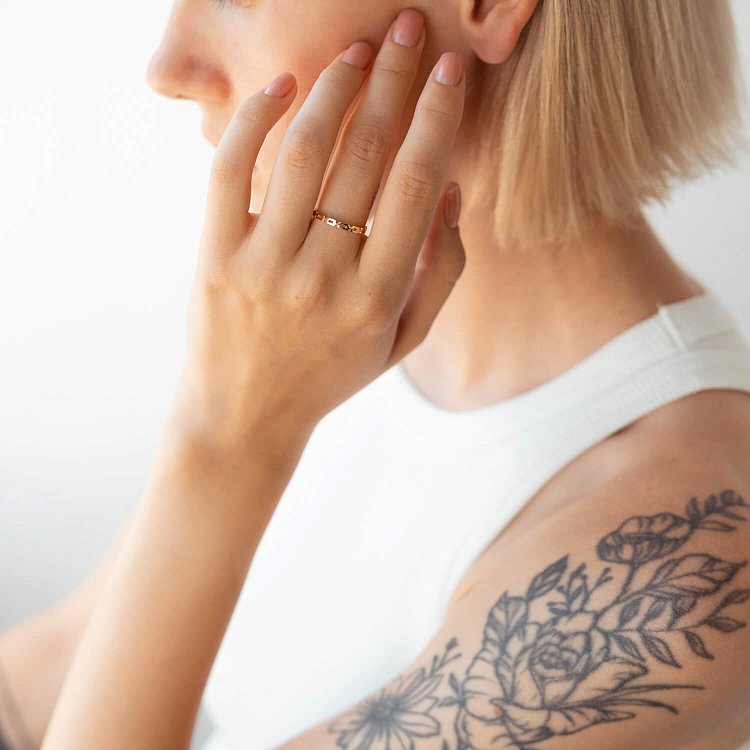 Золотое кольцо "Цепочка" к07073 от ювелирного магазина Оникс - 7