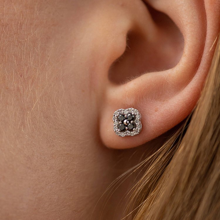 Золоті сережки - пусети "Конюшина" з діамантами 333821122 від ювелірного магазину Онікс - 3