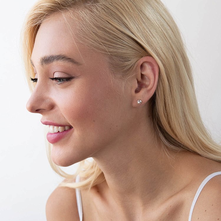 Срібні сережки - пусети з фіанітами 12852 від ювелірного магазину Онікс - 3