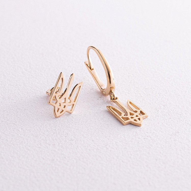 Асиметричні сережки "Герб України - Тризуб" (жовте золото) с08694 від ювелірного магазину Онікс