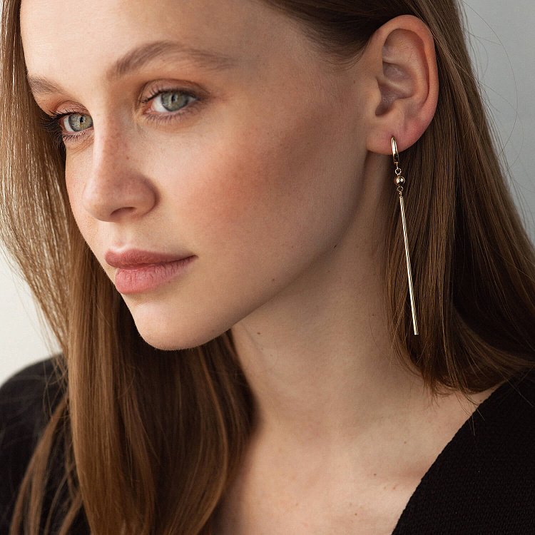 Золоті сережки на англійській застібці с08605 від ювелірного магазину Онікс - 3