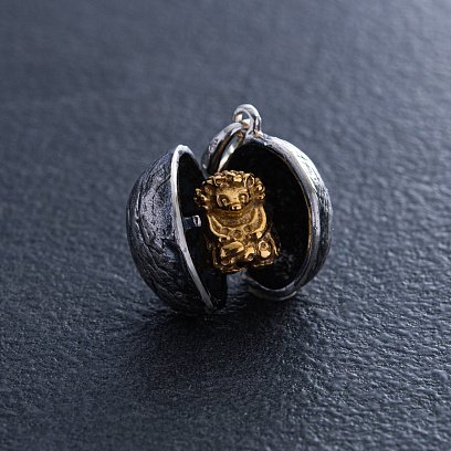 Серебряная подвеска "Ежик в орешке" ручной работы 133114