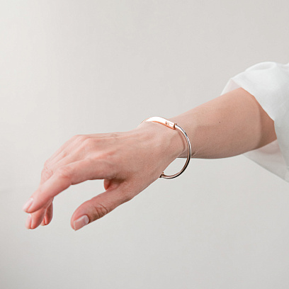 Жесткий золотой браслет Lock б05714 №2