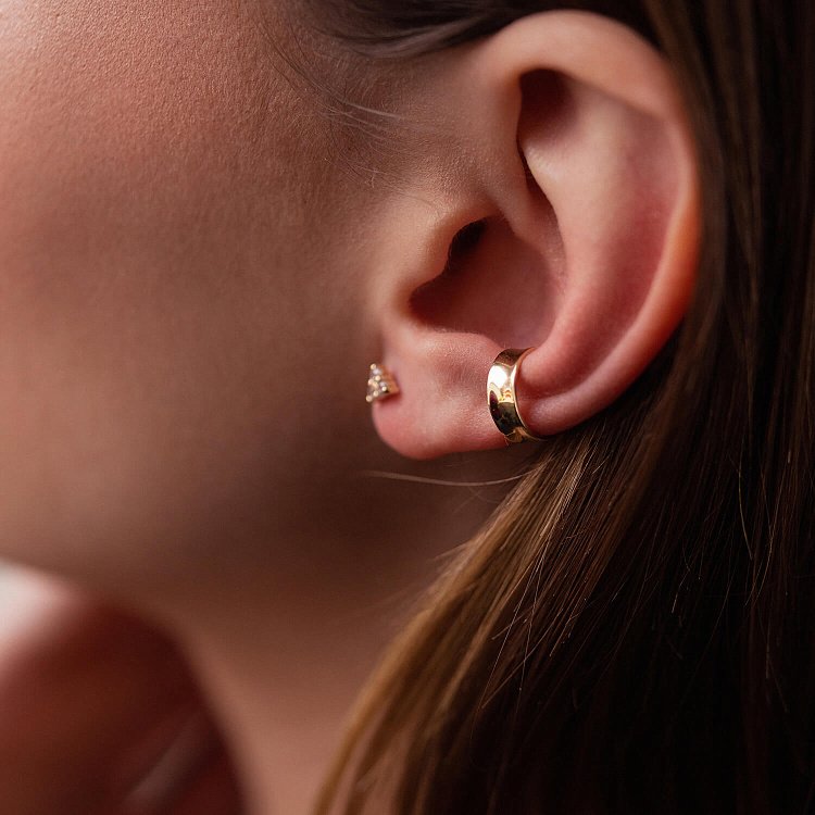 Серьга - каффа в желтом золоте с06377 от ювелирного магазина Оникс - 4