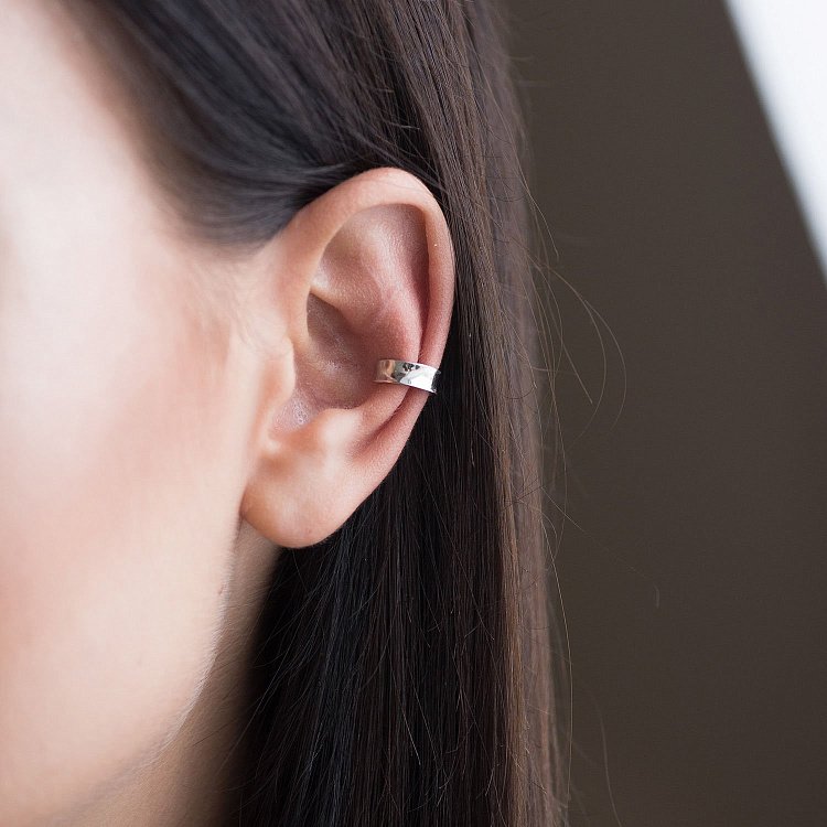 Сережка - каффа в білому золоті с06378 від ювелірного магазину Онікс - 3