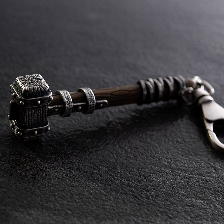 Срібний брелок "Молот вікінга" з ебеном 1116 від ювелірного магазину Онікс - 10