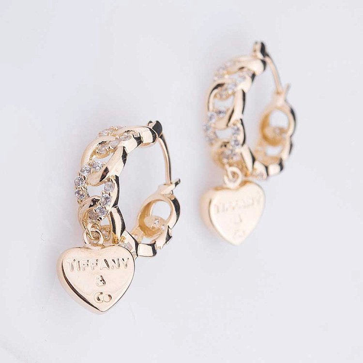 Золотые серьги с сердцами с фианитами с03871 - 1 Золотые серьги с сердцами с фианитами с03871 от ювелирного магазина Оникс - 1