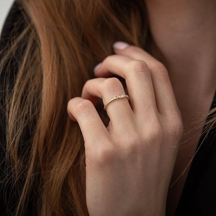 Кольцо "Кайла" в желтом золоте (фианиты) к07399 от ювелирного магазина Оникс - 1