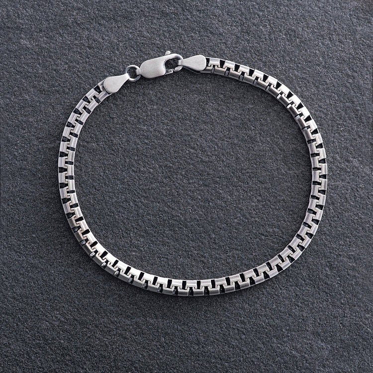 Чоловічий срібний браслет 141685 від ювелірного магазину Онікс