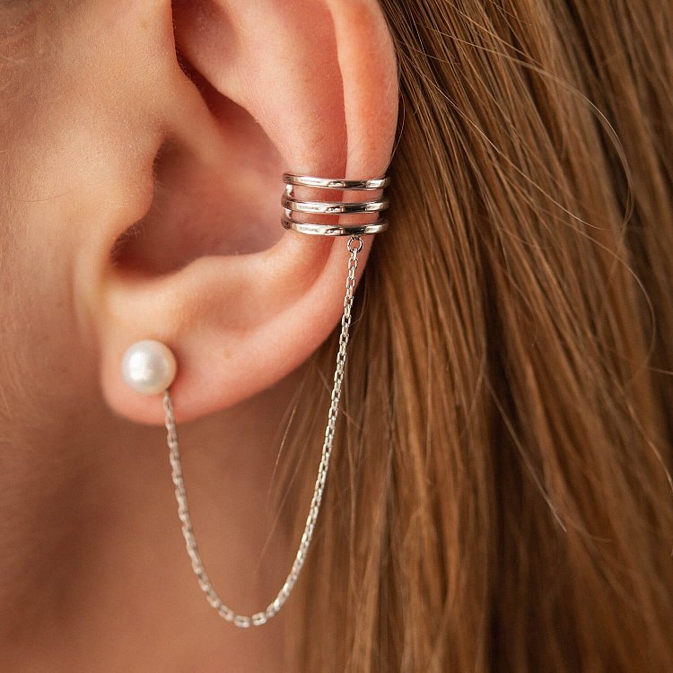 Серьга - каффа "Тринити" с жемчужиной (белое золото) с08251 от ювелирного магазина Оникс