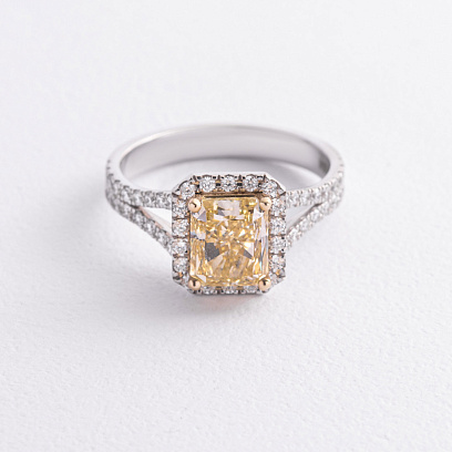 Золотое кольцо с бриллиантами 243271121