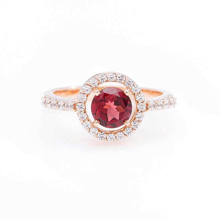 Золотое кольцо с гранатом и фианитами 14030104гранат - 3 Золотое кольцо с гранатом и фианитами 14030104гранат от ювелирного магазина Оникс - 3