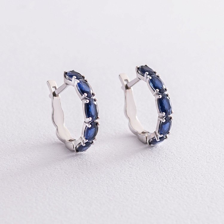 Срібні сережки з синтетичними сапфірами 2957/9p-HSPH від ювелірного магазину Онікс