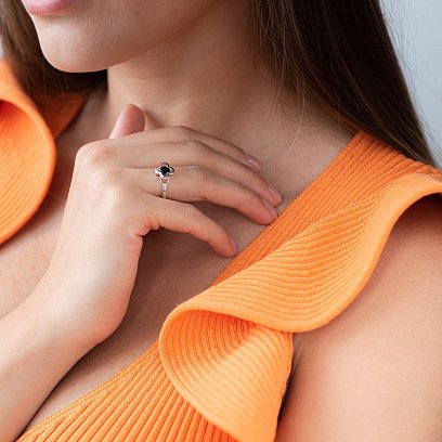 Серебряное кольцо "Клевер" с черным фианитом 112002 №2