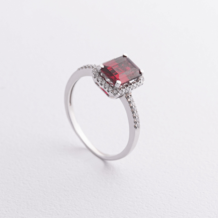 Серебряное кольцо с синт. рубином и фианитами 1856/1p-HRUB от ювелирного магазина Оникс