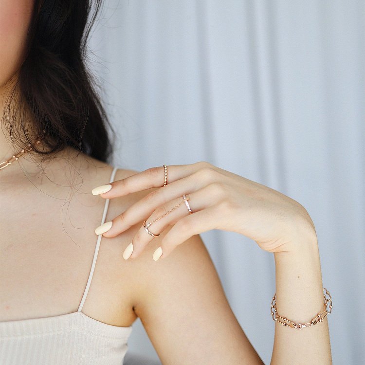 Золота подвійна каблучка з фіанітами к05261 від ювелірного магазину Онікс - 6