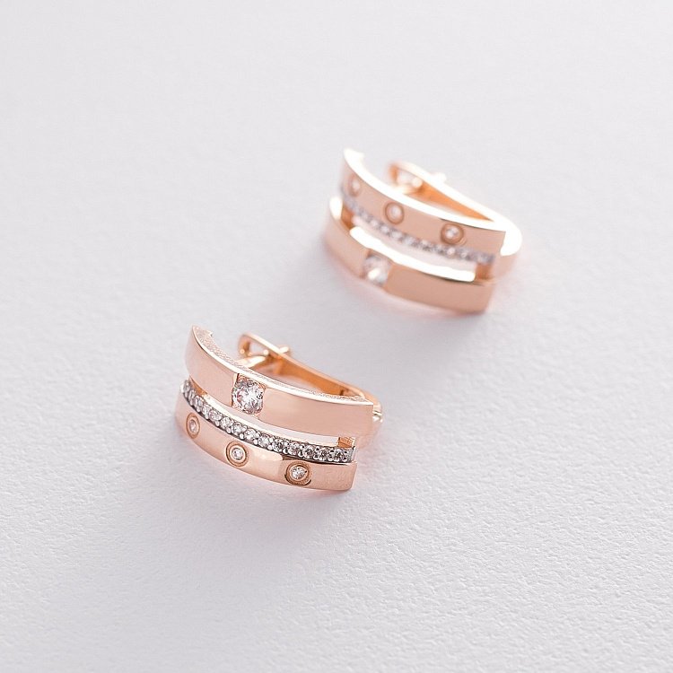 Серьги золотые с фианитами с04534 от ювелирного магазина Оникс