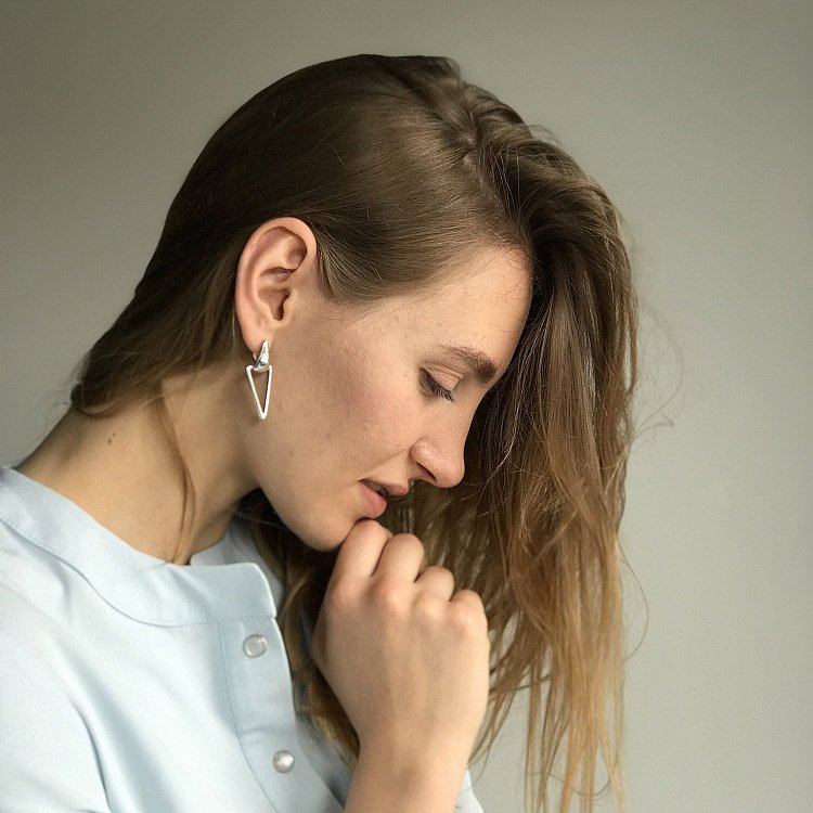 Серебряные серьги "Треугольники" 122502 от ювелирного магазина Оникс - 5