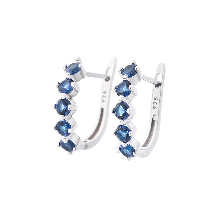 Серебряные серьги с фианитами 122097 от ювелирного магазина Оникс