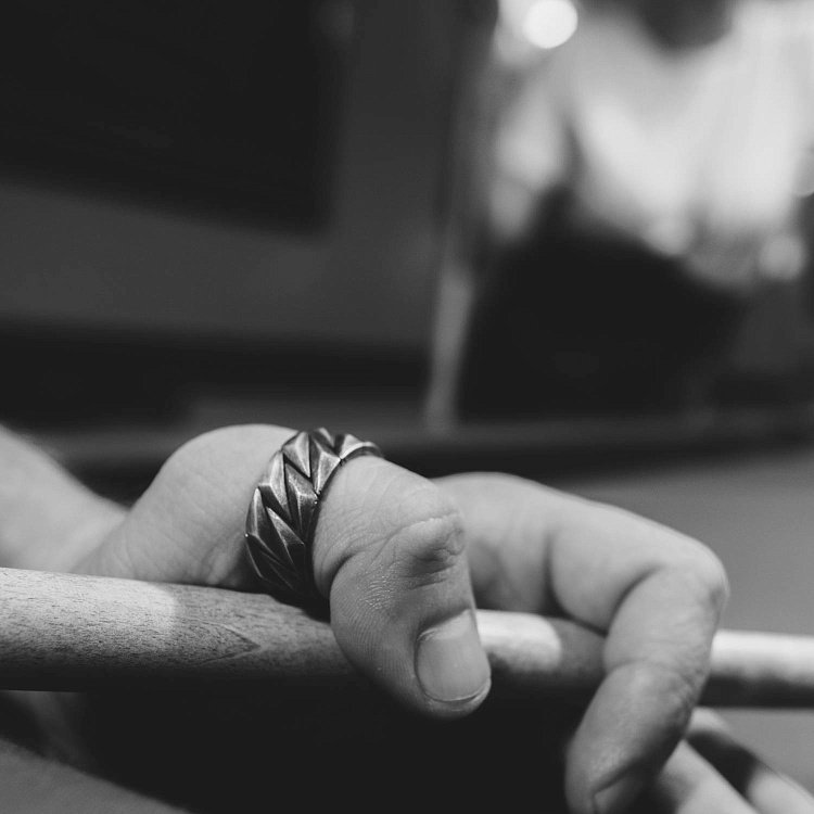 Срібна каблучка "Кубинський ланцюжок" 112685 від ювелірного магазину Онікс - 6