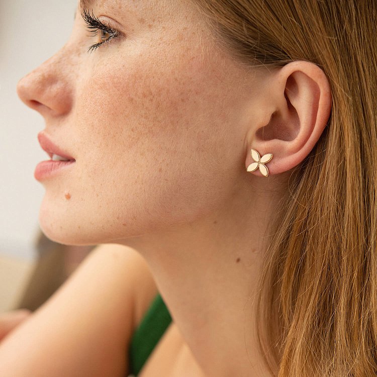 Сережки - пусети "Конюшина" в червоному золоті с08511 від ювелірного магазину Онікс - 4