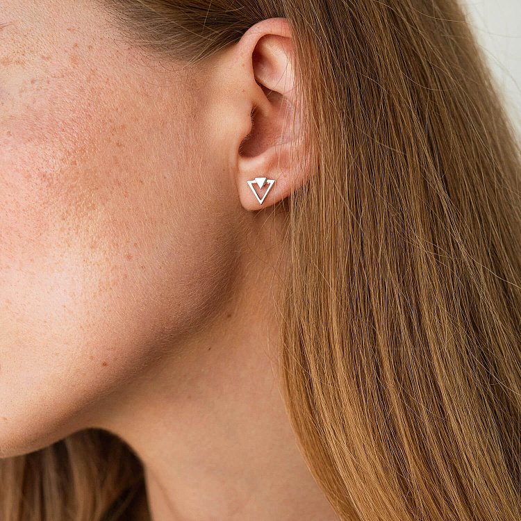 Сережки-пусети "Трикутники" (біле золото) с06979 від ювелірного магазину Онікс - 1