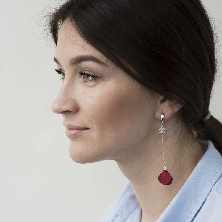 Серебряные серьги "Лепесточки" 122133 от ювелирного магазина Оникс - 1