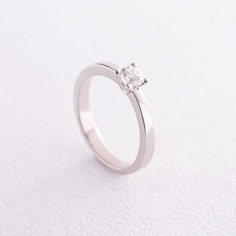 Помолвочное золотое кольцо с бриллиантом кб0418 от ювелирного магазина Оникс